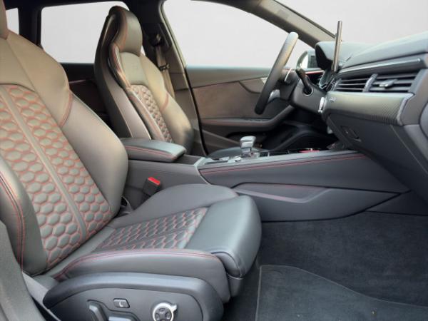 Audi RS4 Avant B&O Matrix ACC Leder 280km/h