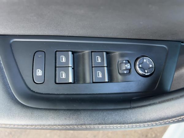 Peugeot 508 1.5 BlueHDi 130 SW GT SHZ Rückfahrkamera PDC Peugeot 508 1.5 BlueHDi 130 SW GT SHZ Rückfahrkamera PDC